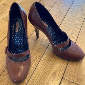 Colcci Mary Jane style brown stiletto heels Size 7